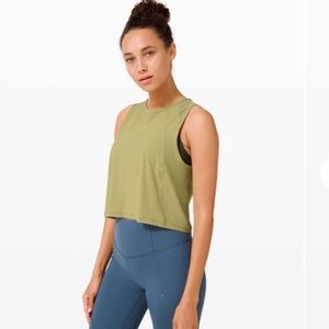 Lululemon Sculpt Cropped Tank Top in Hazel Green Size Small